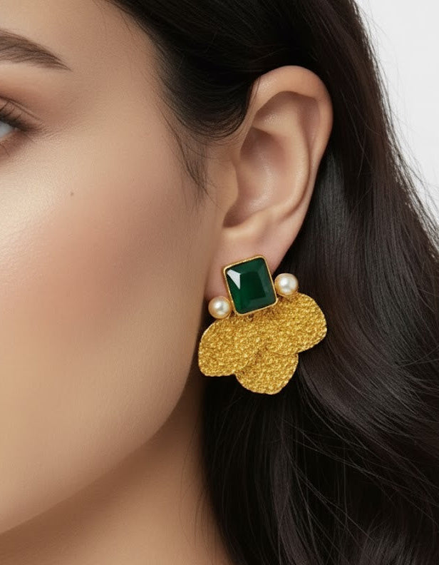 Leaf Toos Pair |Studs | Earing | Zebaish Wigs and Extensions